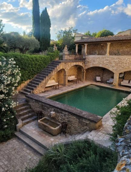 Manoir - 1 400 m² - 27 pièces