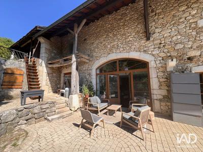 Maison - 237 m² - 6 pièces