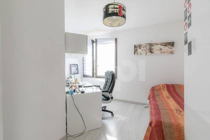 Maison - 92 m² - 4 pièces