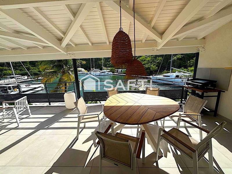 Appartement - 130 m² - 3 pièces