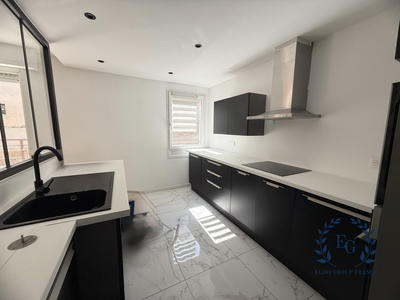 Appartement - 90 m² - 4 pièces