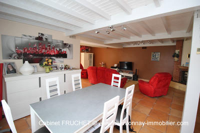 Maison - 177 m² - 7 pièces