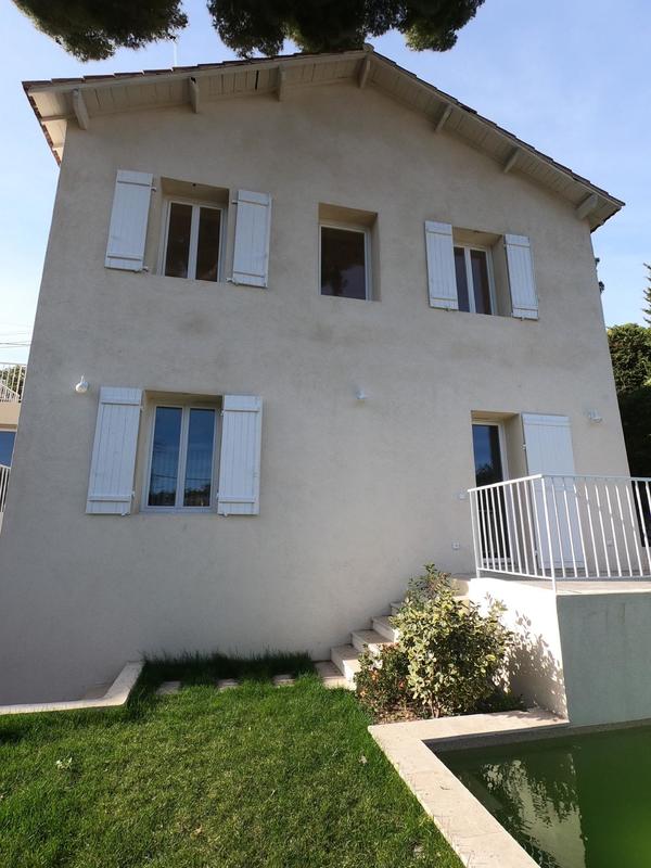 Maison - 169 m² - 5 pièces