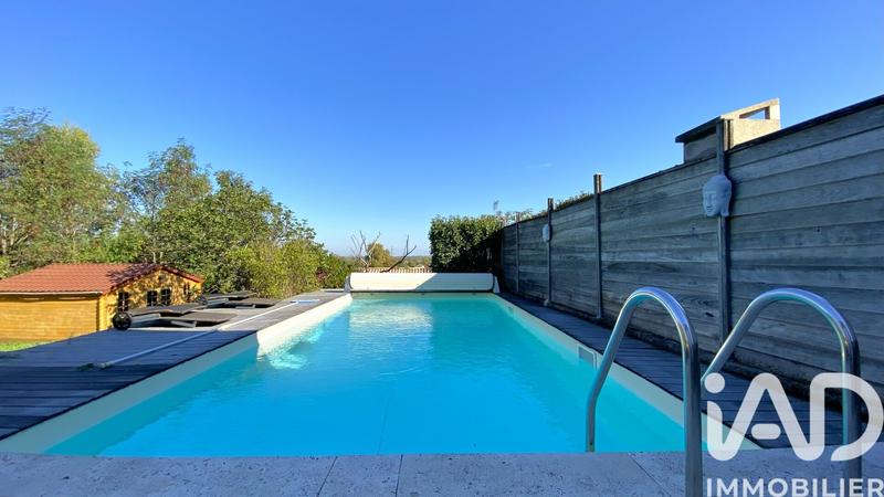 Maison - 222 m² - 6 pièces