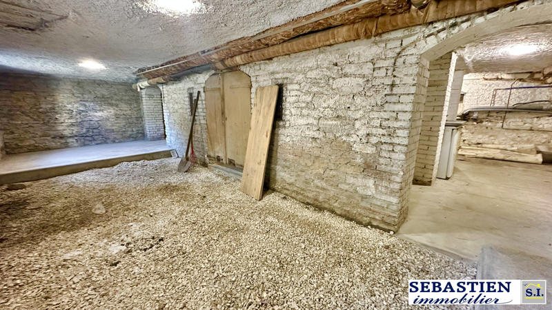 Maison - 122 m² - 8 pièces