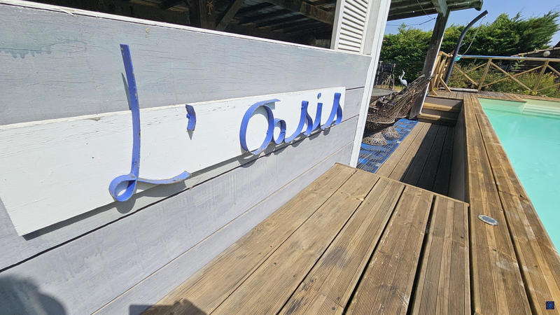 Maison contemporaine - 273 m² - 9 pièces