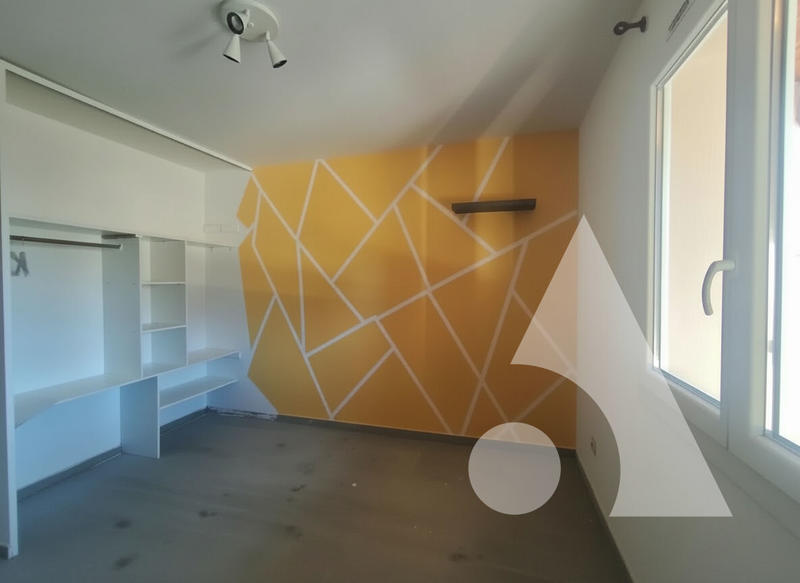 Maison - 107 m² - 5 pièces