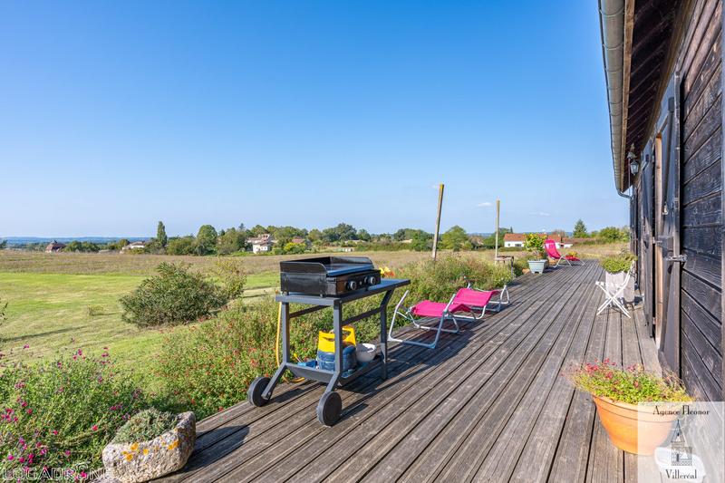 Maison traditionnelle - 165 m² - 7 pièces