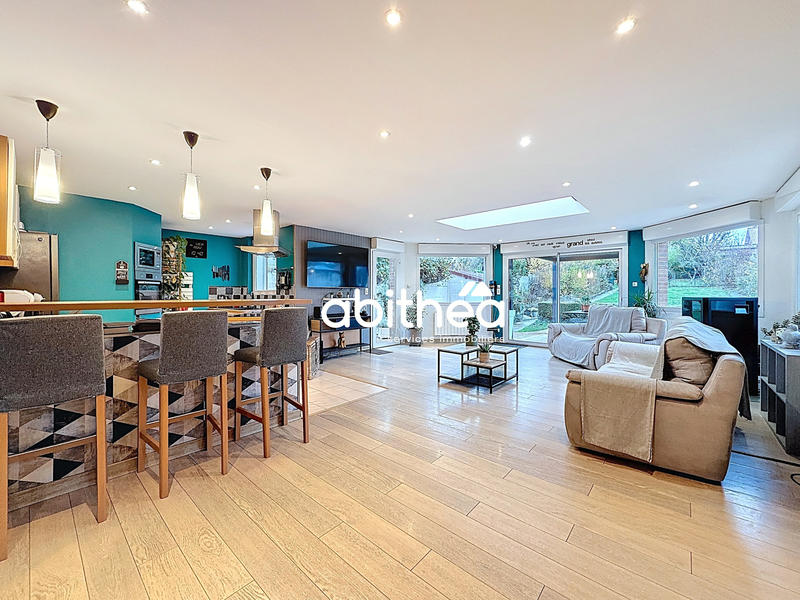 Maison - 135 m² - 5 pièces