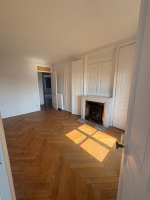 Appartement - 110 m² - 4 pièces