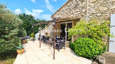 Maison - 158 m² - 7 pièces