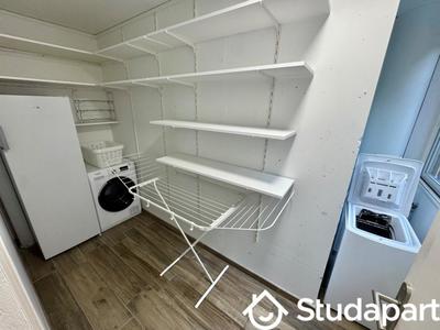 Chambre - 84 m² - 1 pièce