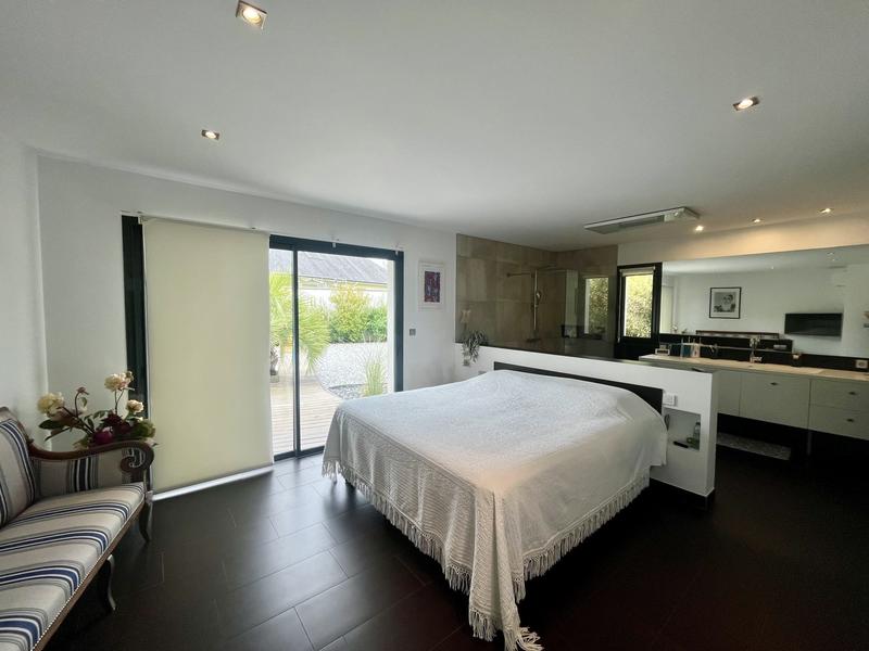 Maison - 202 m² - 5 pièces