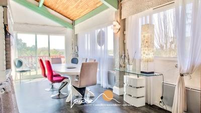 Maison - 235 m² - 9 pièces