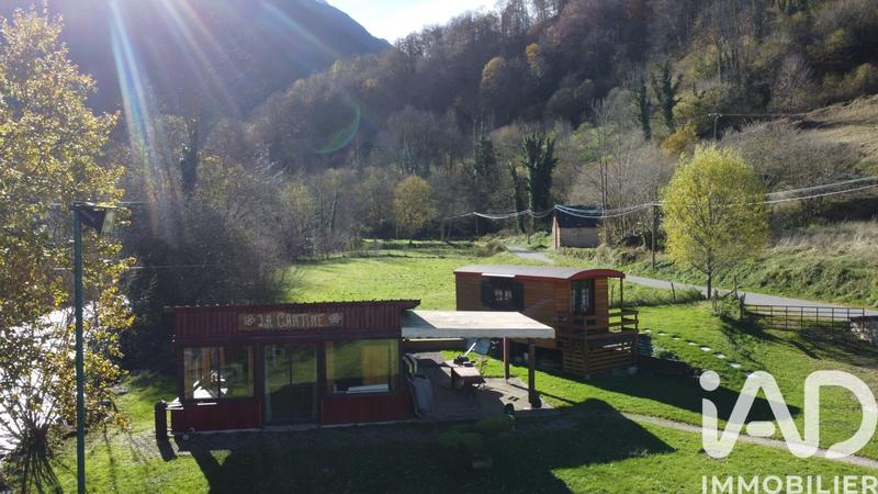 Maison - 300 m² - 15 pièces