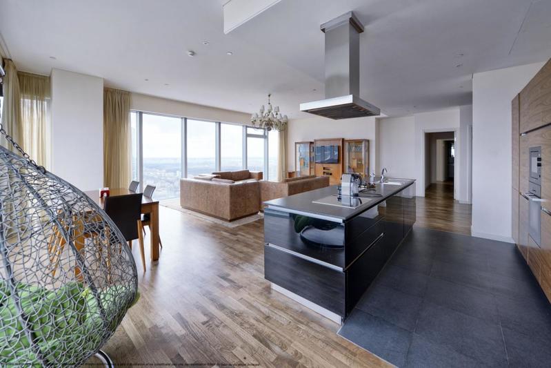 Appartement - 90 m² - 4 pièces