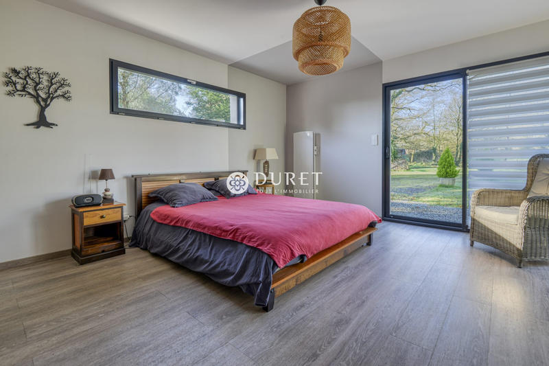 Maison traditionnelle - 197 m² - 8 pièces