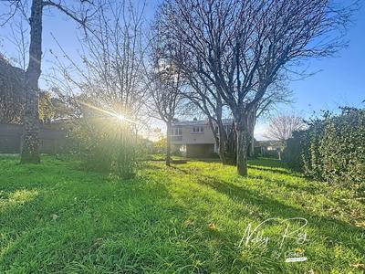 Maison - 137 m² - 7 pièces