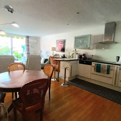 Immeuble - 17 m² - 7 pièces