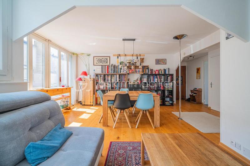 Appartement - 90 m² - 4 pièces