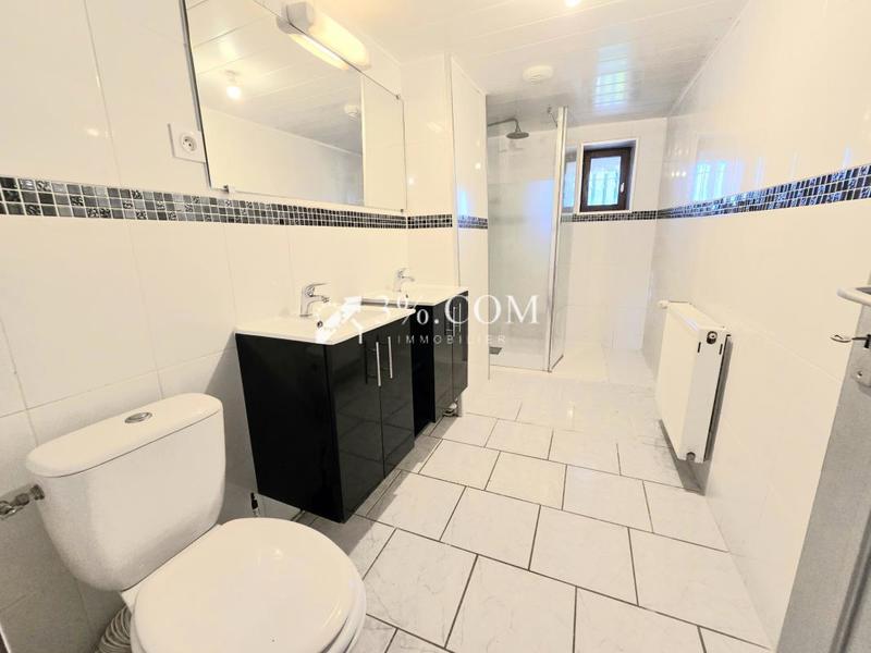 Maison - 96 m² - 5 pièces