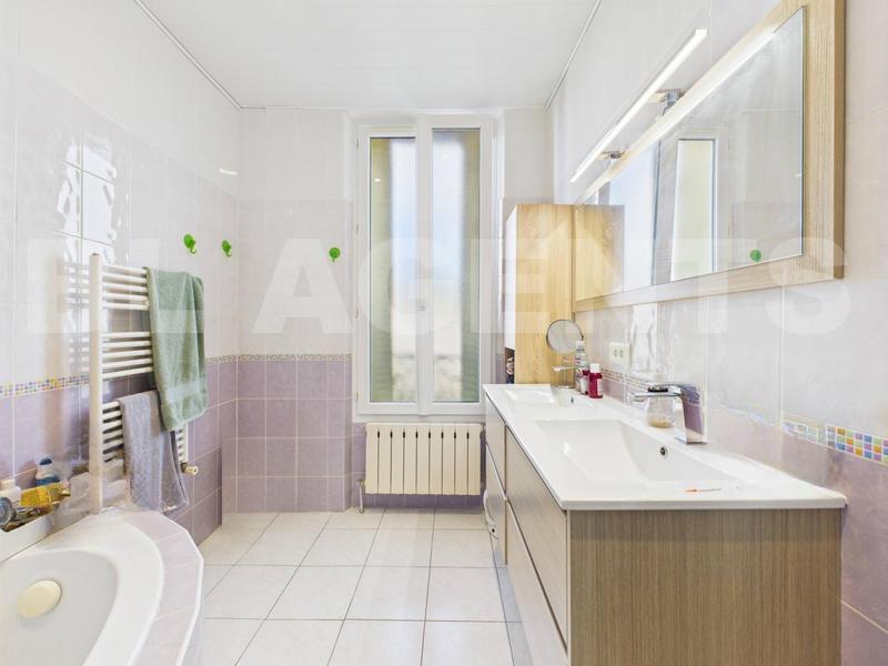 Appartement - 72 m² - 4 pièces