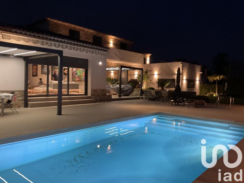 Maison de maîtres - 360 m² - 10 pièces