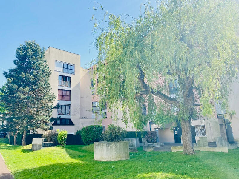 Appartement - 77 m² - 4 pièces