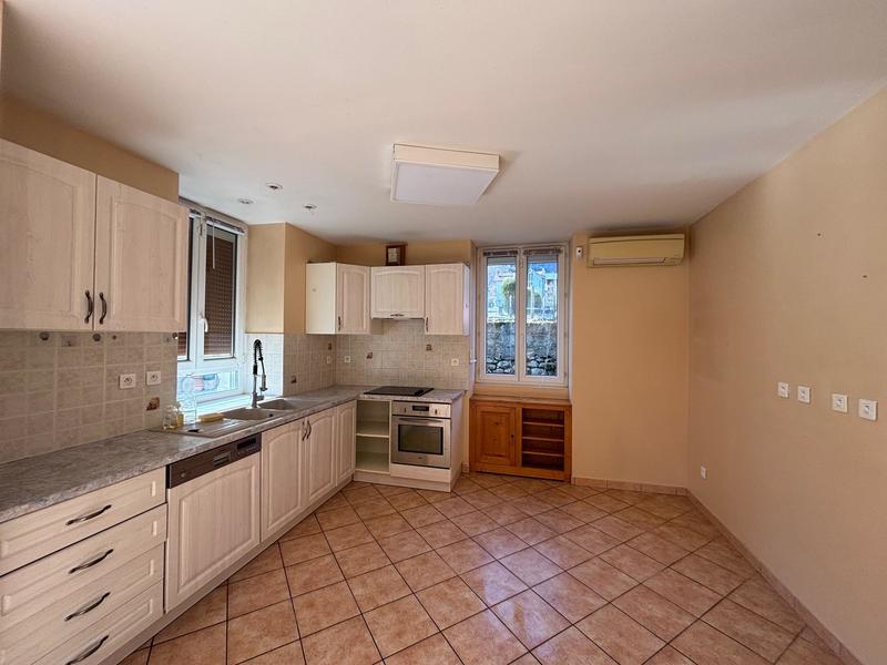 Appartement - 87 m² - 3 pièces