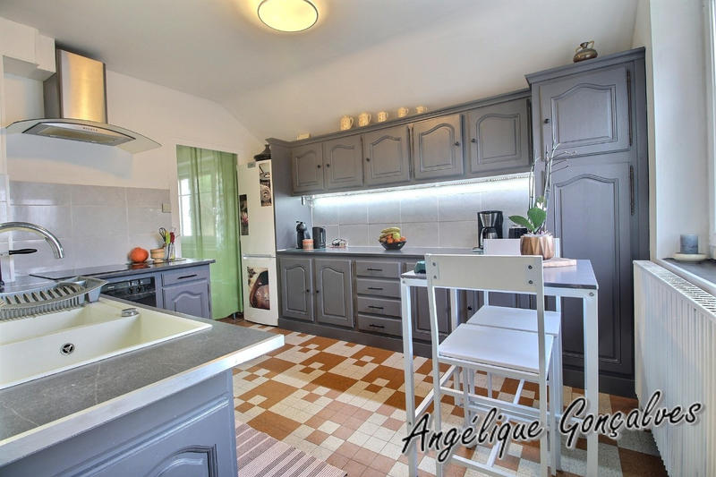 Maison - 200 m² - 10 pièces