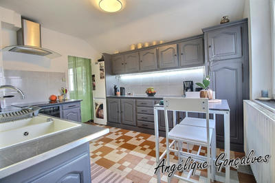 Maison - 200 m² - 10 pièces