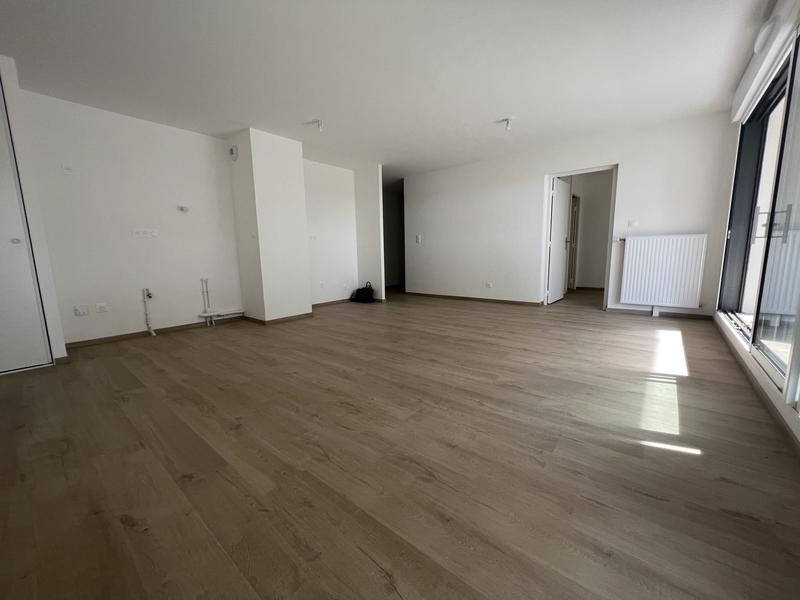 Appartement - 90 m² - 4 pièces