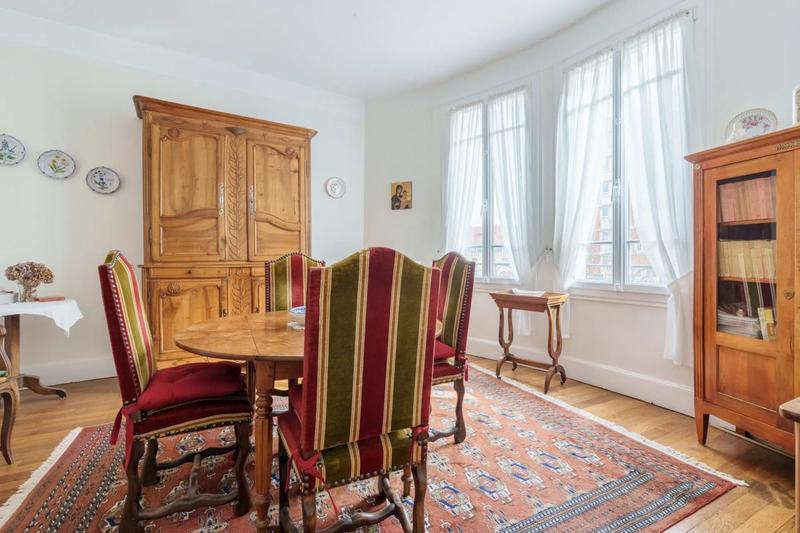 Appartement - 90 m² - 4 pièces