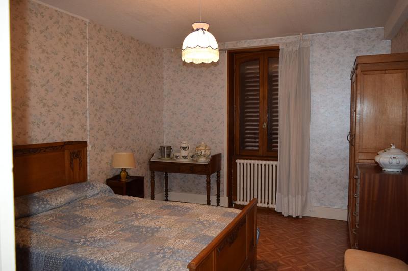 Maison - 140 m² - 8 pièces