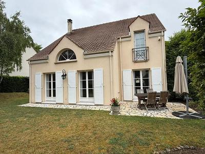Maison - 142 m² - 7 pièces