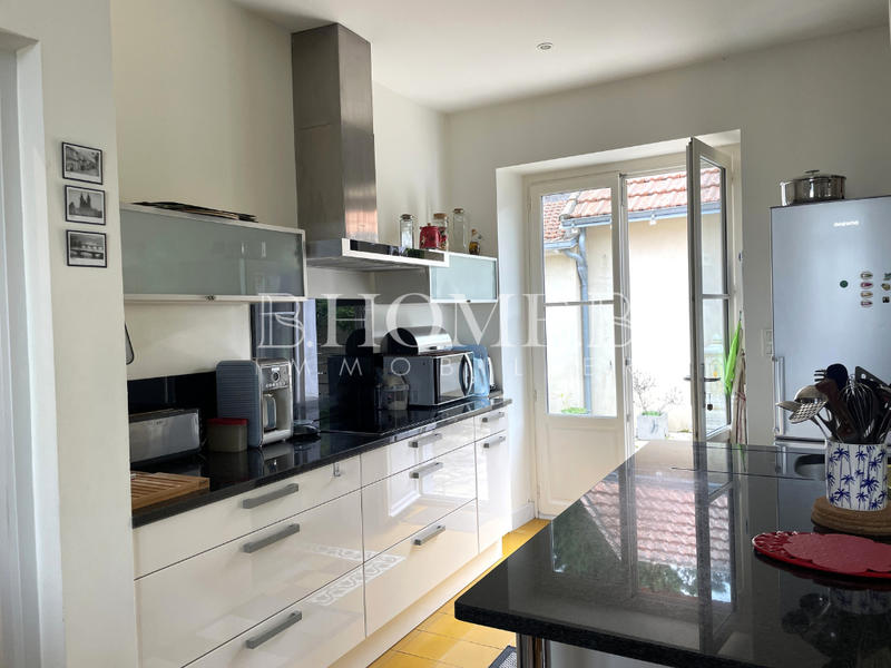 Maison - 135 m² - 8 pièces