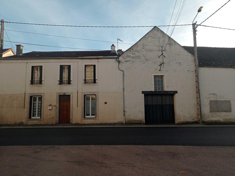 Maison ancienne - 175 m² - 8 pièces
