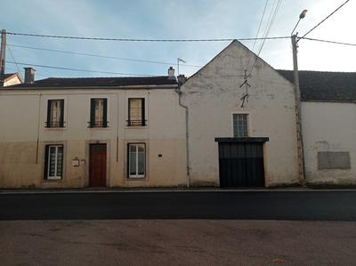 Maison ancienne - 175 m² - 8 pièces