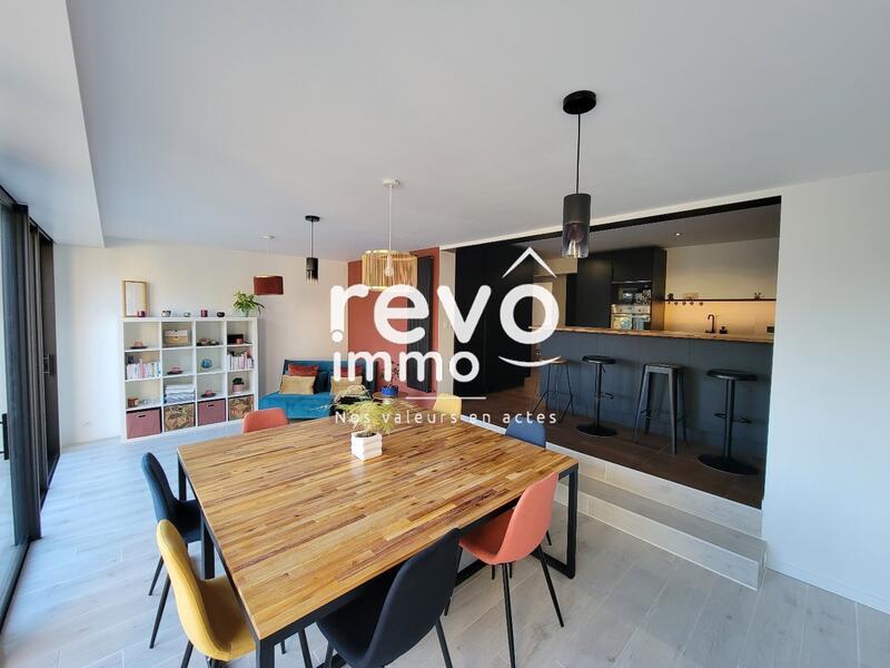 Maison - 187 m² - 7 pièces