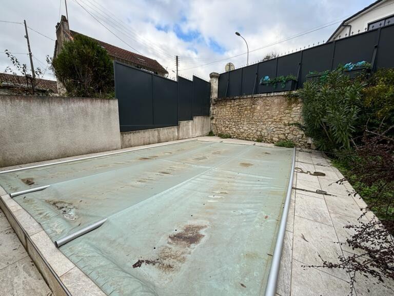 Maison traditionnelle - 122 m² - 6 pièces