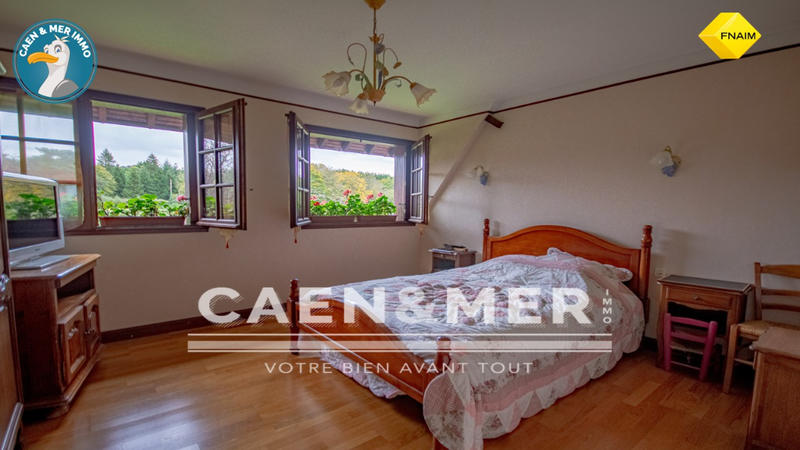 Propriété - 250 m² - 9 pièces