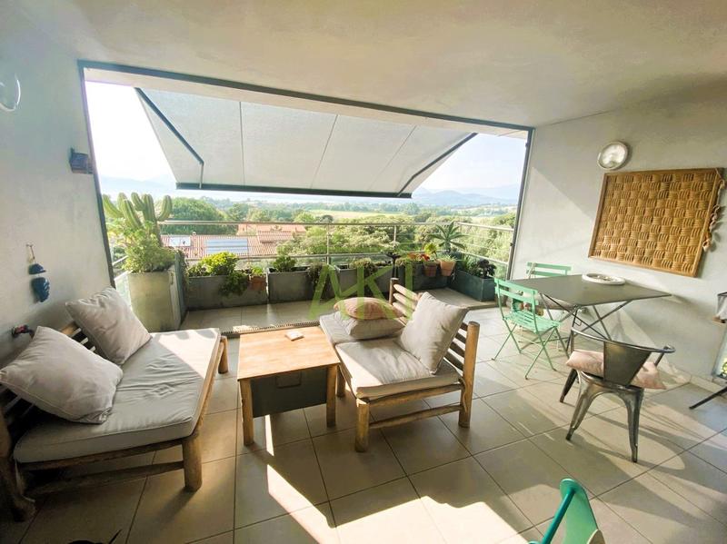 Appartement - 67 m² - 3 pièces