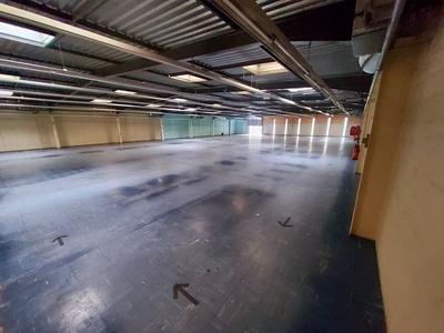 Local commercial - 1 024 m² - 1 pièce