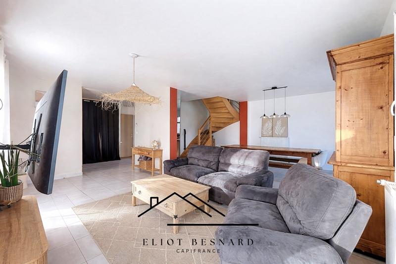 Maison - 111 m² - 5 pièces