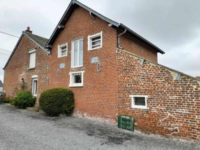 Maison - 93 m² - 4 pièces