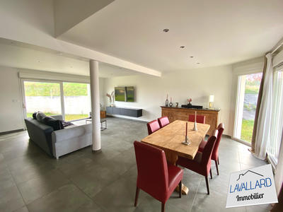 Maison contemporaine - 122 m² - 5 pièces