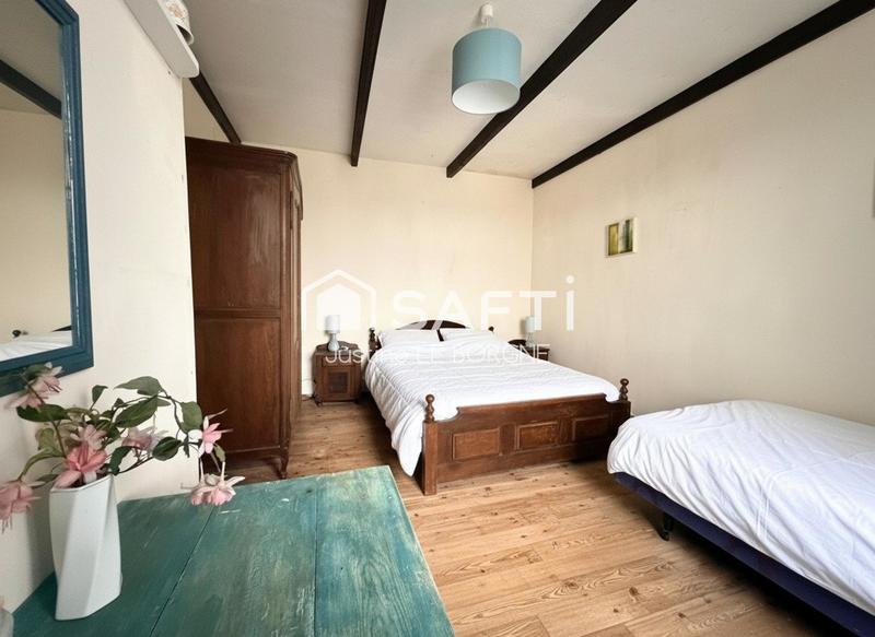 Maison - 95 m² - 6 pièces