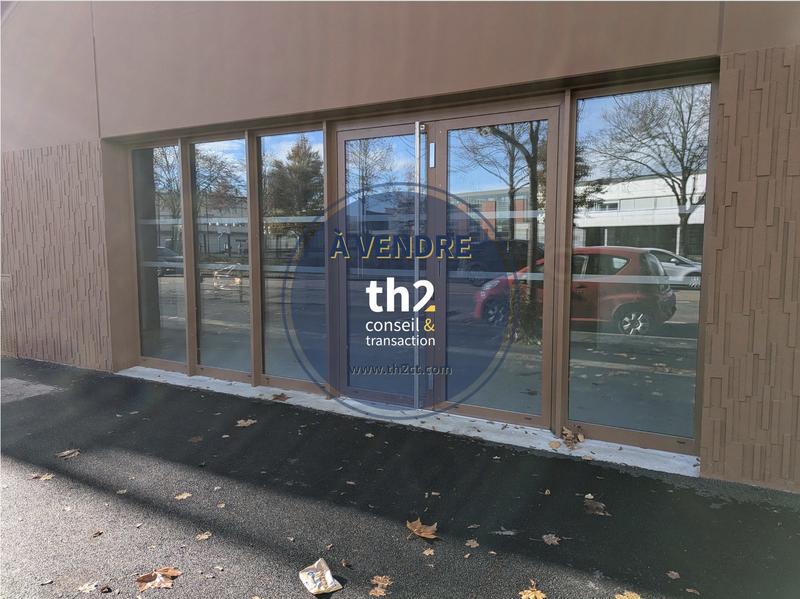 Local commercial - 155 m²