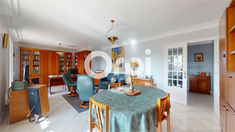 Appartement - 98 m² - 3 pièces