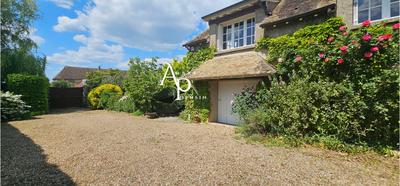 Maison - 301 m² - 9 pièces